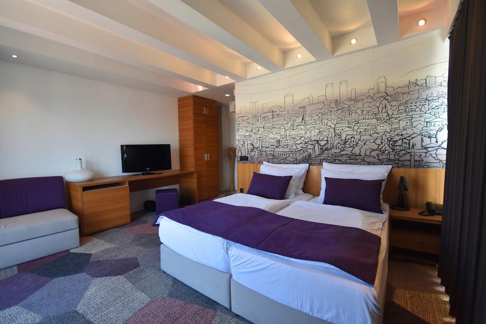 Hotel City View Deluxe Сараєво Екстер'єр фото